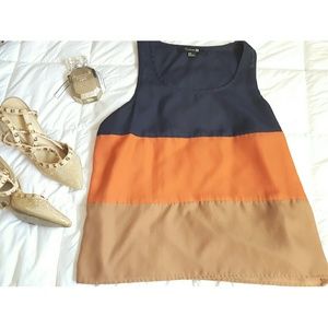 🦄3 for $20🦄 Color Block Sleeveless Blouse